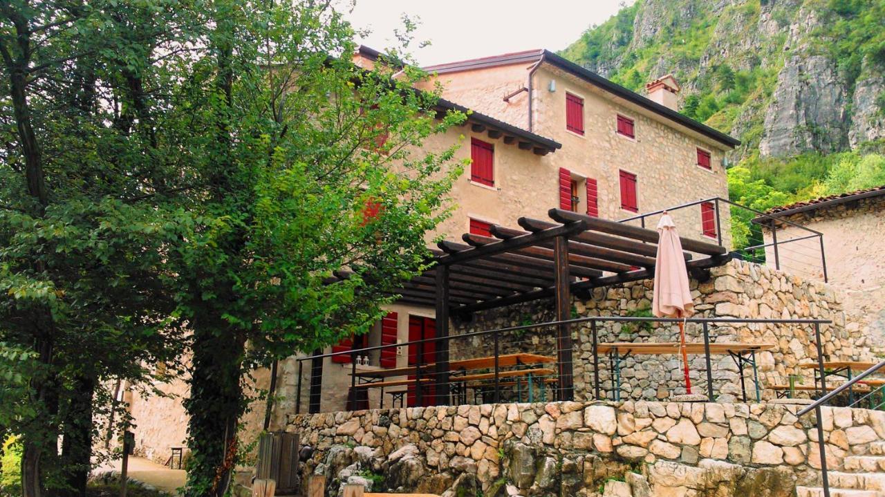 مبيت وإفطار Solagna Casa Sul Fiume County House المظهر الخارجي الصورة