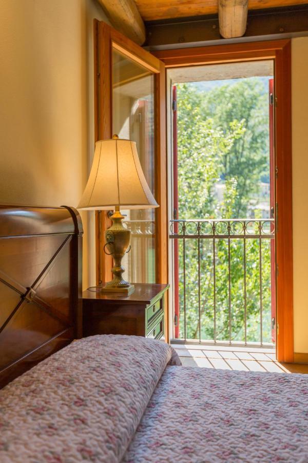 مبيت وإفطار Solagna Casa Sul Fiume County House المظهر الخارجي الصورة